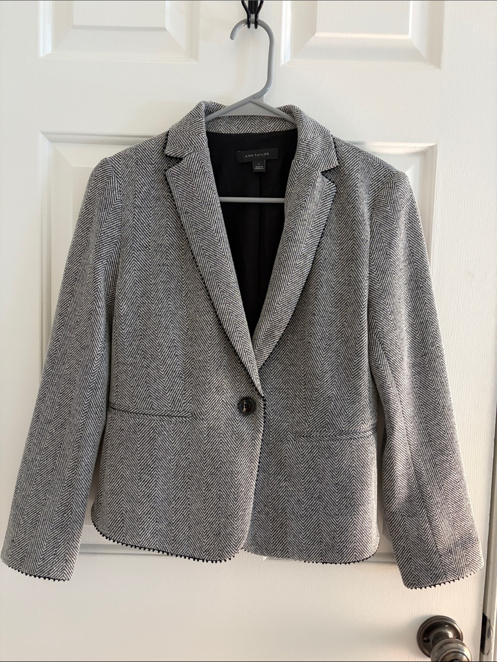Ann Taylor Gray Herringbone Tailored One-Button Blazer